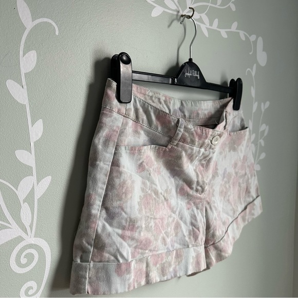 Blue & Pink Floral Print Colori Mini Shorts in size US 9 - Picture 3 of 6